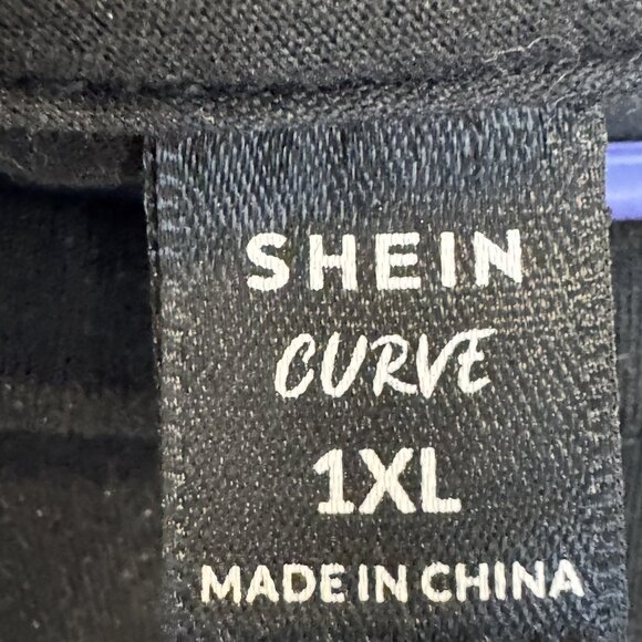 GUC Shein Curve Black Graphic Short-Sleeve T-Shirt with Moon & Floral Design - Picture 3 of 8